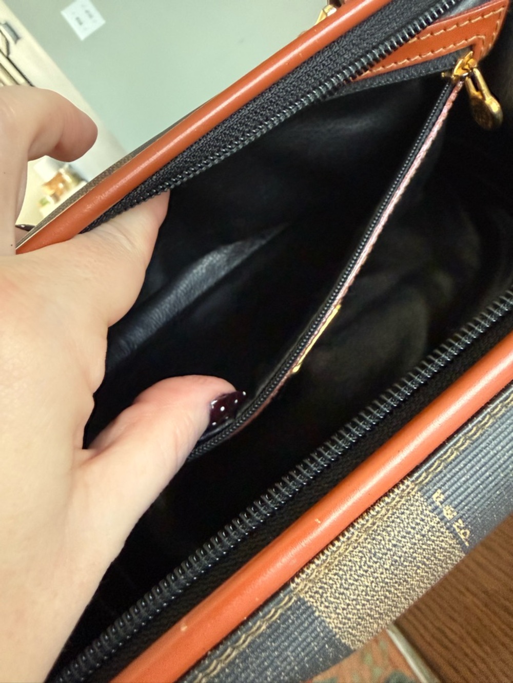 Fendi Brown and Black Striped Canvas Shoulder Bag with Tan Leather Trim - Picture 14 of 16